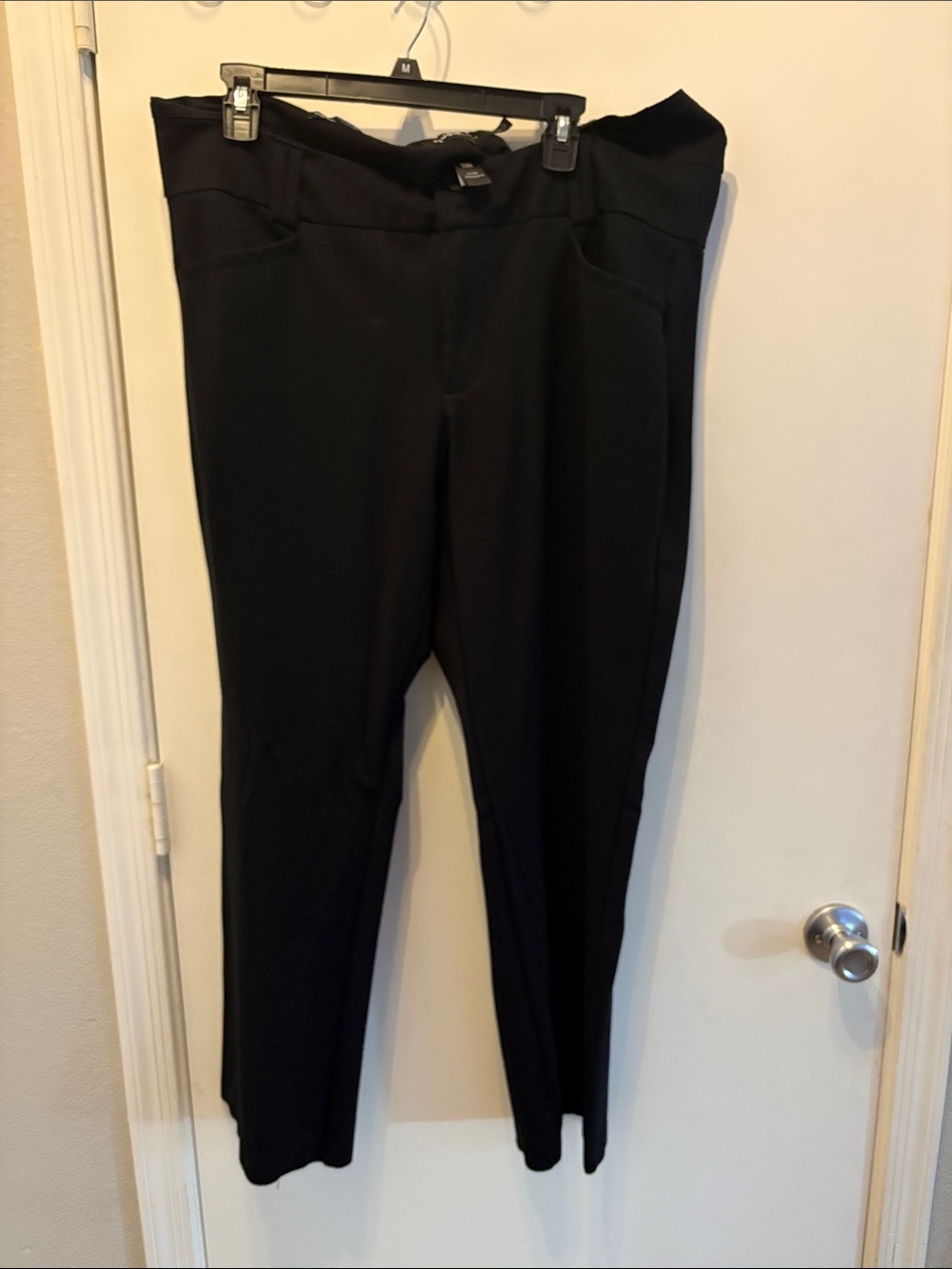 Torrid Women’s Black Stretch Ponte Knit Pants Size 20 Short